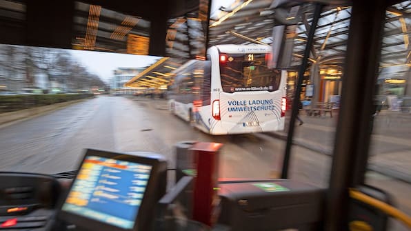 Ostholstein/Lübeck: Gewalt gegen Busfahrer - Kontrolleure im ÖPNV gefordert
