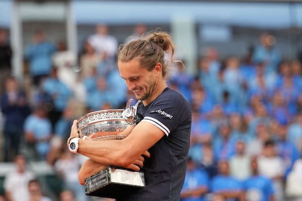 Erster Grand-Slam-Titel seit Becker 1996: Zverev schlägt Cobolli und krönt sich zum König von Paris
